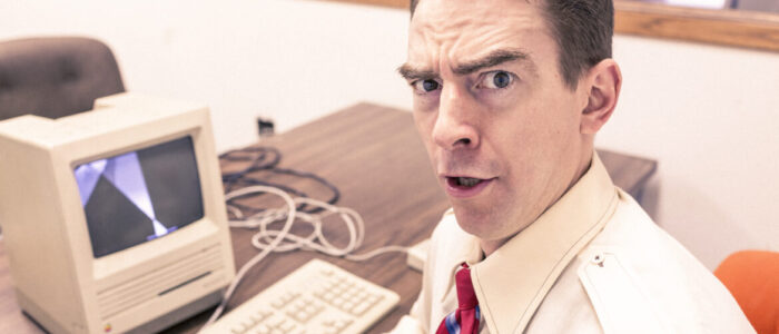 gratisography-computer-man-free-stock-photo-1170x780 image en avant du produit test